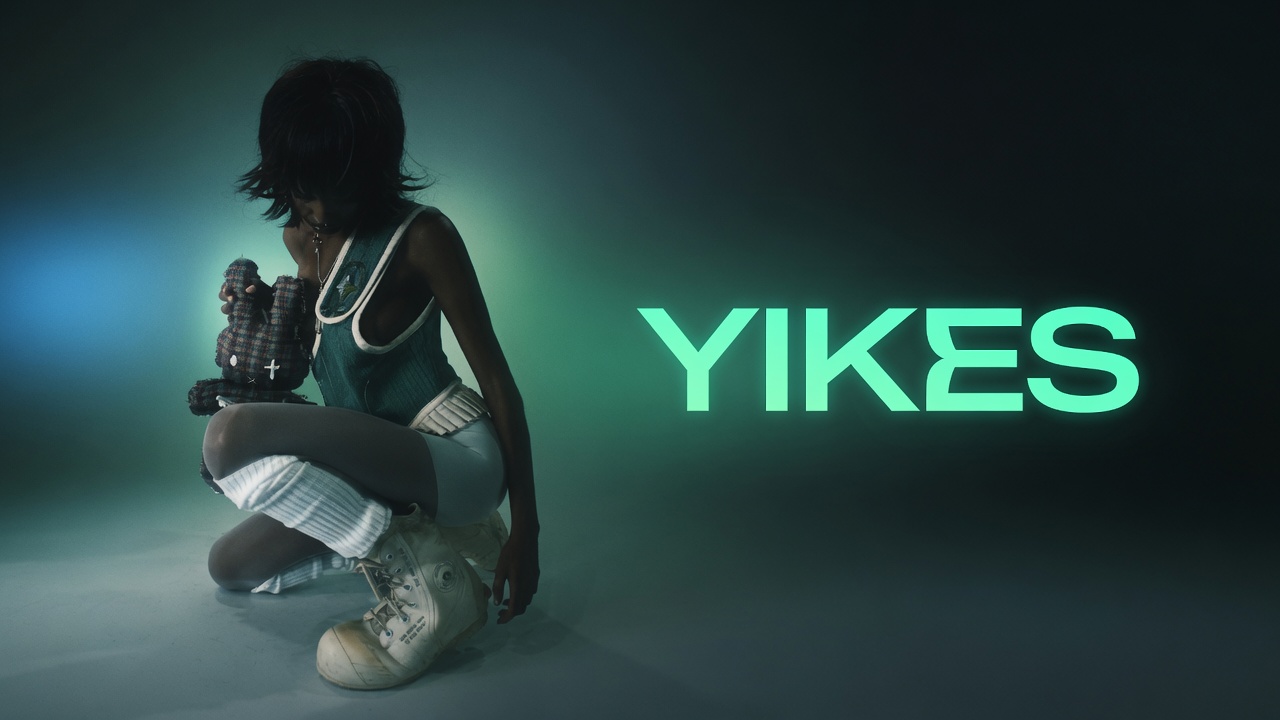 Discovery splash banner for Yikes Discord server